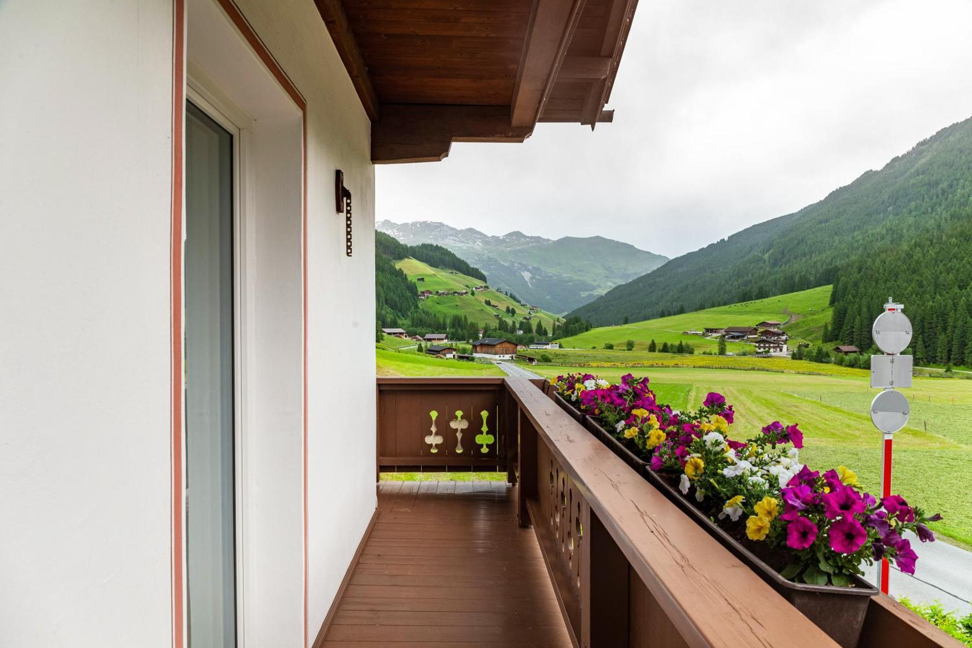 Haus Alpenheim Apartment 3 Tux Εξωτερικό φωτογραφία